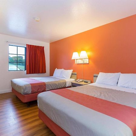 Motel 6 Vallejo - Maritime North Zewnętrze zdjęcie