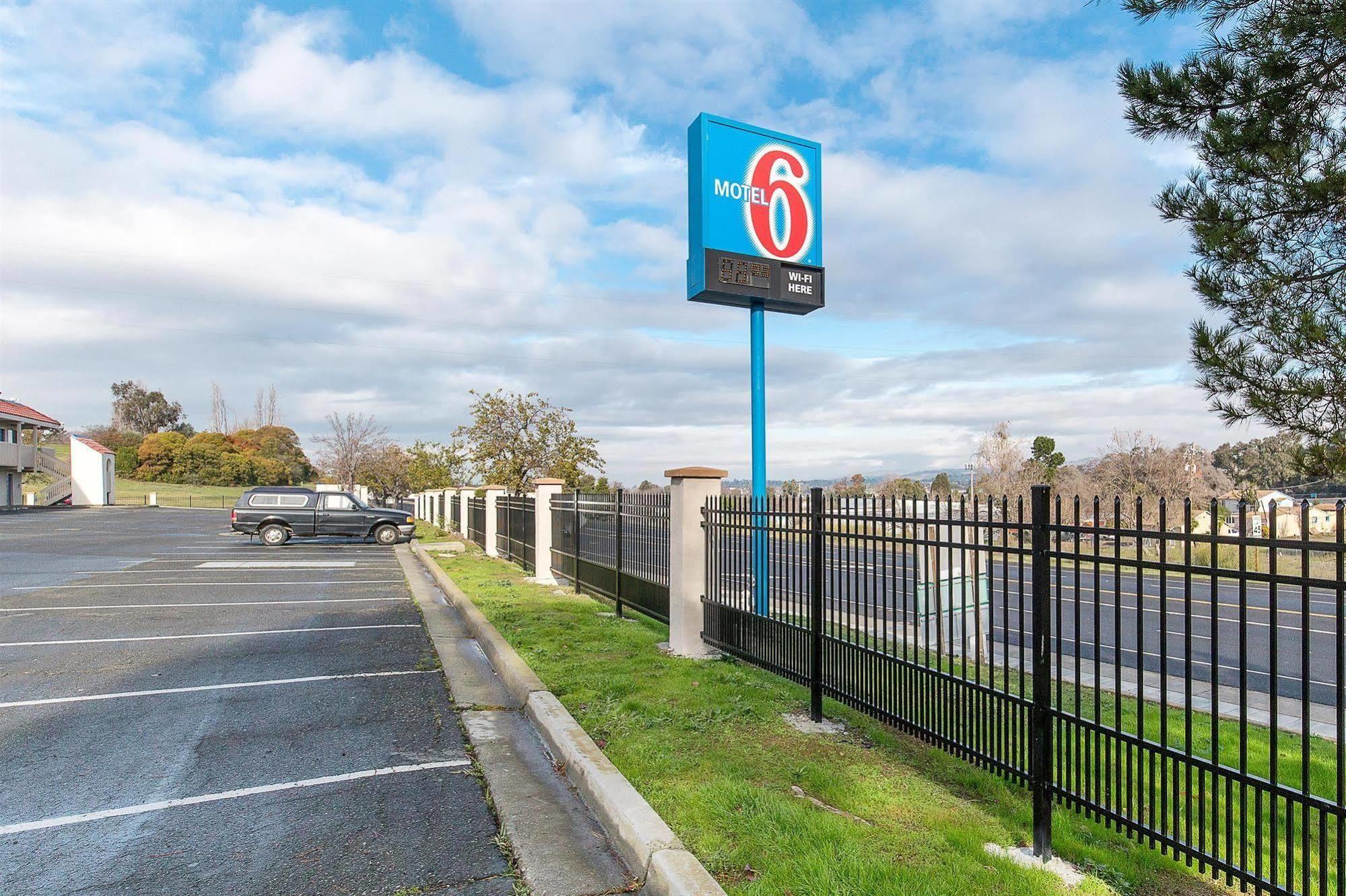 Motel 6 Vallejo - Maritime North Zewnętrze zdjęcie