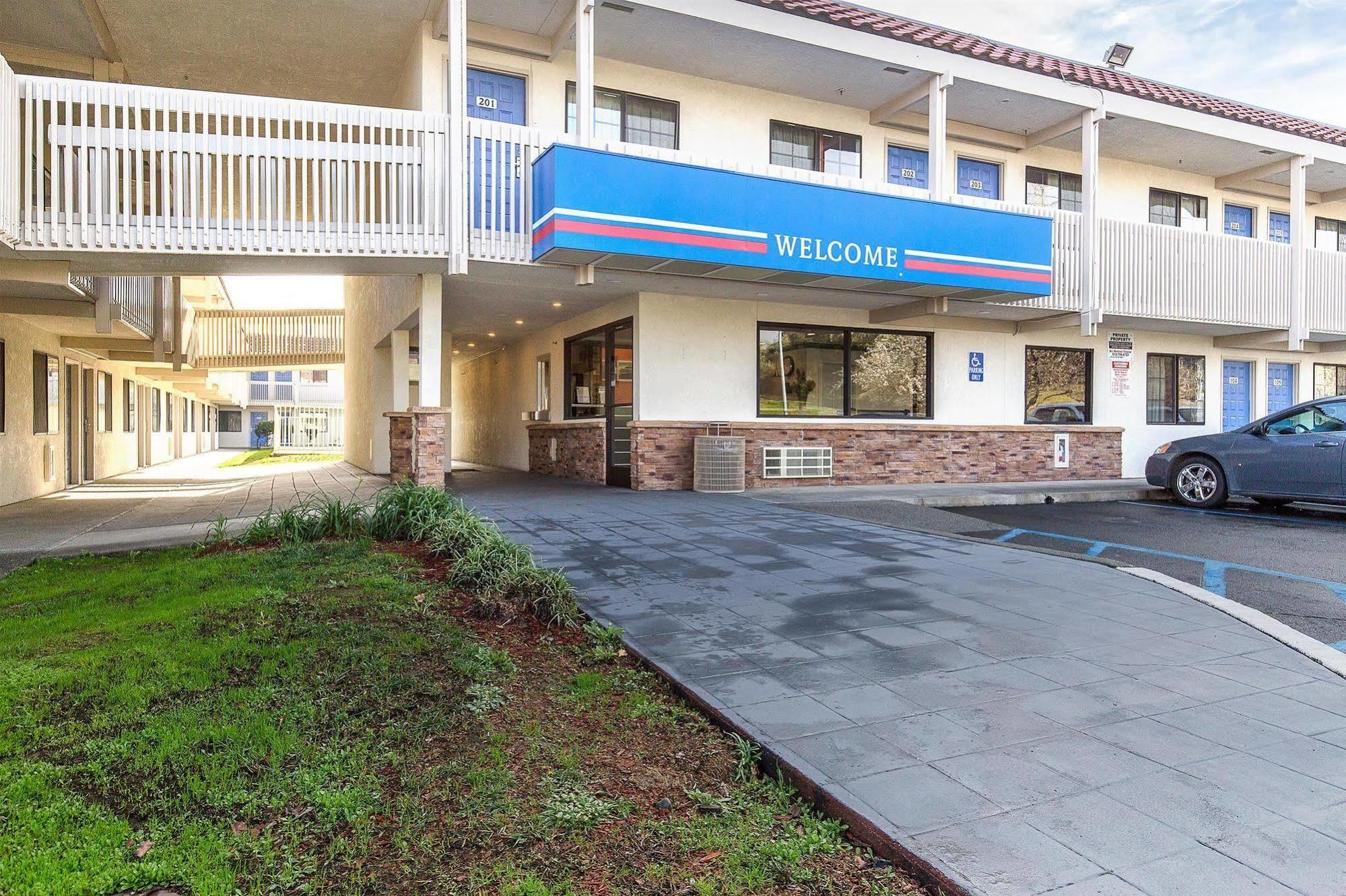 Motel 6 Vallejo - Maritime North Zewnętrze zdjęcie
