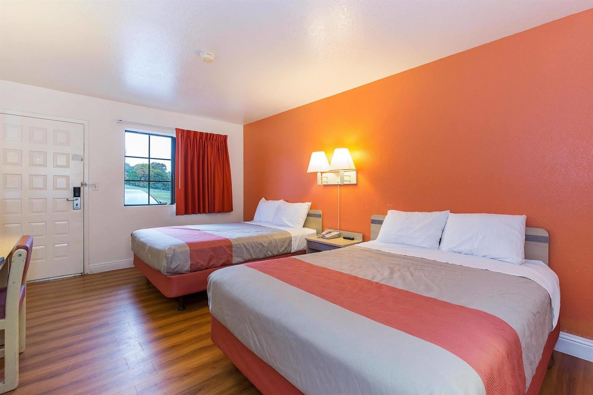 Motel 6 Vallejo - Maritime North Zewnętrze zdjęcie