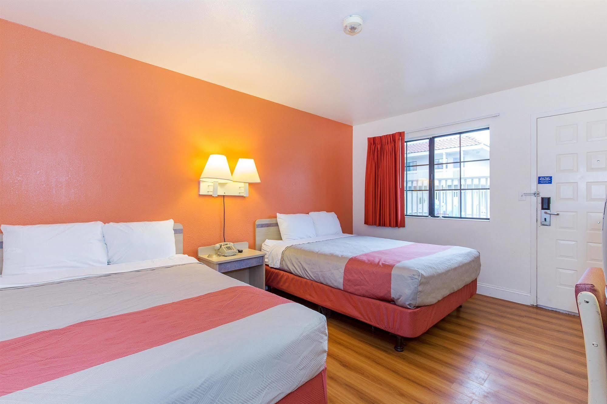 Motel 6 Vallejo - Maritime North Zewnętrze zdjęcie